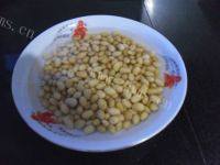 清爽的核桃豆浆做法图解2)