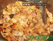 家常菜冬笋炖肉做法图解4)