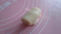 DIY豆沙菊花酥做法图解9)