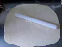 自制葱油花卷做法图解4)