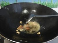 特下饭的金针菇炒肉做法图解4)