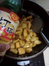 家常菜土豆炖南瓜做法图解8)