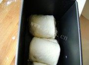 健康鸡蛋奶香吐司做法图解3)