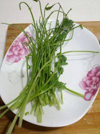 美味的芫爆里脊做法图解2)