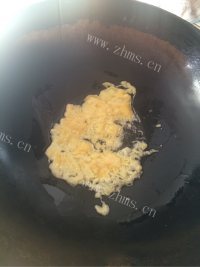 芳香四溢的蛋炒饭做法图解4)