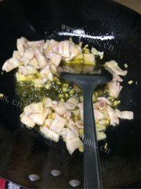 美味的酸菜面做法图解5)