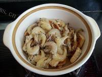 美味海虾老豆腐煲做法图解6)