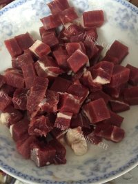 家常牛肉咖哩饭做法图解1)