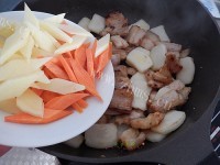 好吃的干锅年糕肉片做法图解8)