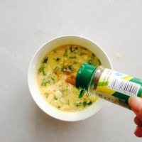 营养美味的秋葵松饼做法图解6)