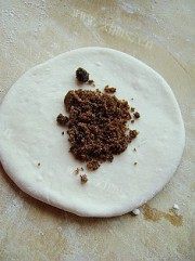 自制三角红糖包做法图解4)