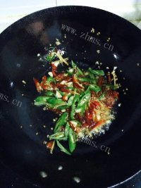 美味的爆炒鱿鱼须做法图解5)