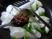 营养美食牛肉酱大葱炒年糕做法图解4)