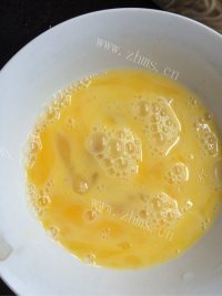 特下饭的西红柿鸡蛋炒面做法图解5)