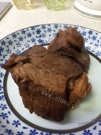 自制卤牛腱