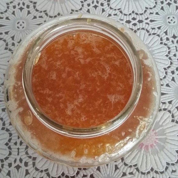 诱人的蜂蜜柚子茶