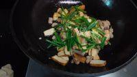 家常菜五花肉炒香干