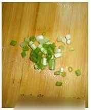 芹菜炒豆腐皮做法图解4)