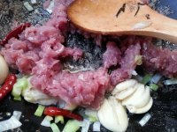 香飘十里的肉末茄子做法图解4)