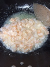 美味的什锦虾仁做法图解4)