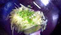 家常菜葱香土豆丝