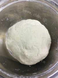 韭菜猪肉煎饺做法图解1)
