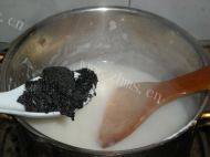 「DIY美食」黑芝麻糊做法图解6)