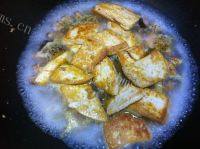 家常菜虾仁烧豆腐做法图解10)