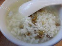 美美厨房之大米绿豆粥