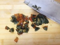 滋补的皮蛋瘦肉粥做法图解5)