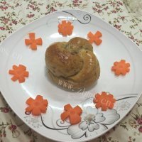 口感暄软的红糖红枣核桃面包做法图解22)