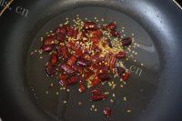 香辣水煮鱼做法图解19)