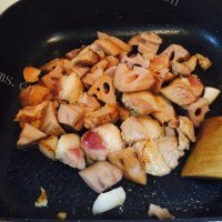 好吃的猪肉焖莲藕的做法图解六