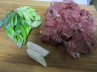 家常菜红烧牛肉做法图解4)
