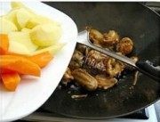 日式咖喱鸡饭做法图解5)