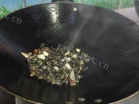 美味的炒织纹螺做法图解6)