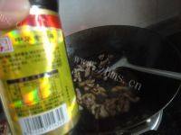 胡萝卜丝炒肉自制做法图解4)