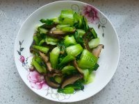 家常菜上海青炒香菇