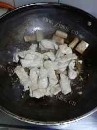 垂涎欲滴的土豆炒肉片做法图解9)