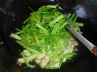 秀色的芹菜炒豆干做法图解6)