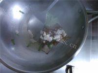 家常菜肉炒平菇做法图解8)