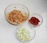 鱼香茄盒做法图解2)