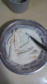 美味的糖醋藕条做法图解2)