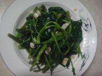 口感丰富的蒜茸空心菜
