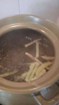 口感极佳的鱼头豆腐汤做法图解5)