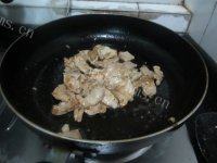家庭版莲藕炒肉片做法图解3)