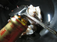 营养美味油豆腐金针菇煮螃蟹的做法图解三
