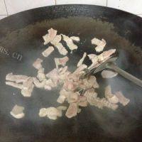 让人怀念的土豆炒肉做法图解3)