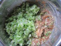 营养的芹菜猪肉水饺做法图解8)