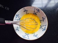 自制熔岩蛋糕做法图解4)
